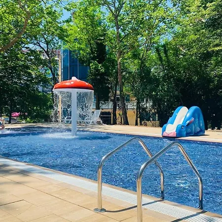 куин нели парк Китен