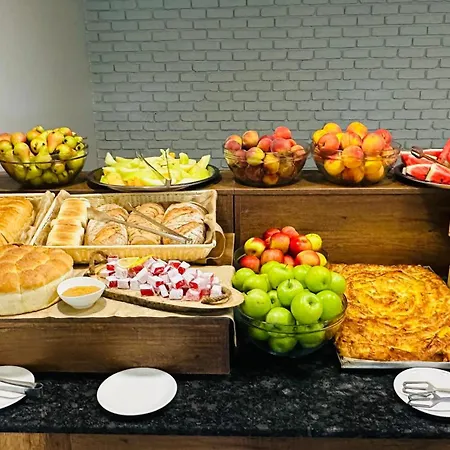 куин нели парк Хотел