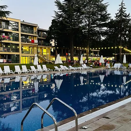 куин нели парк