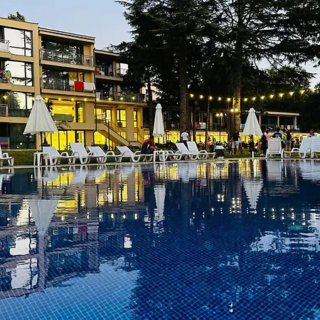 Hotel Queen Nelly Park Kiten (Burgas)
