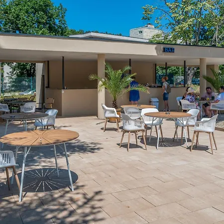 куин нели парк Хотел