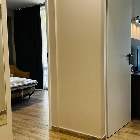 куин нели парк