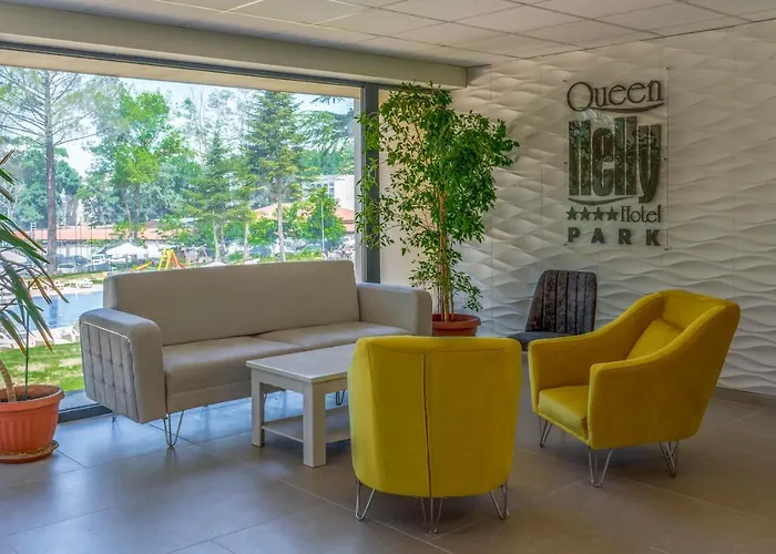 Queen Nelly Park 호텔 4*