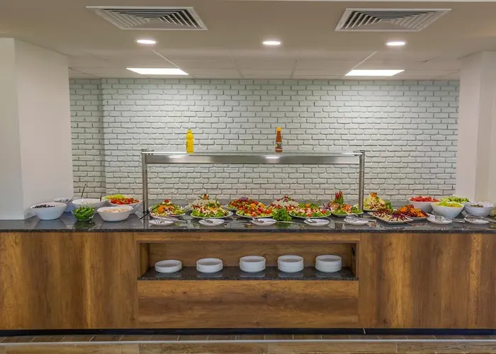 Queen Nelly Park 호텔 4*