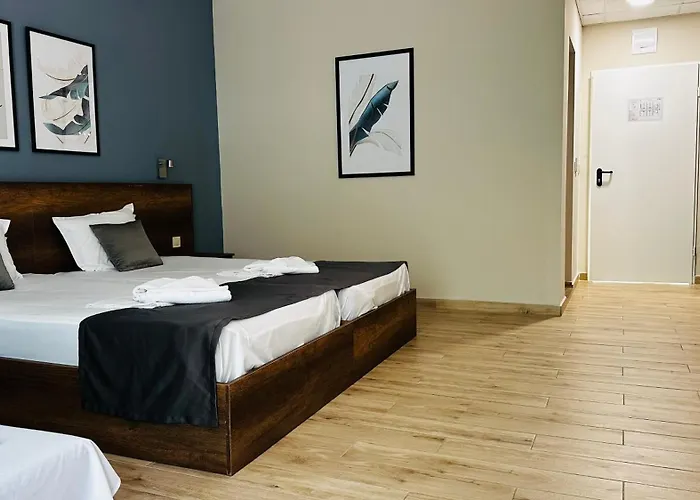 호텔 Queen Nelly Park 키텐