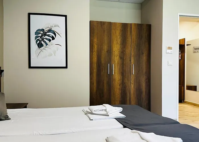 Queen Nelly Park 4* 키텐